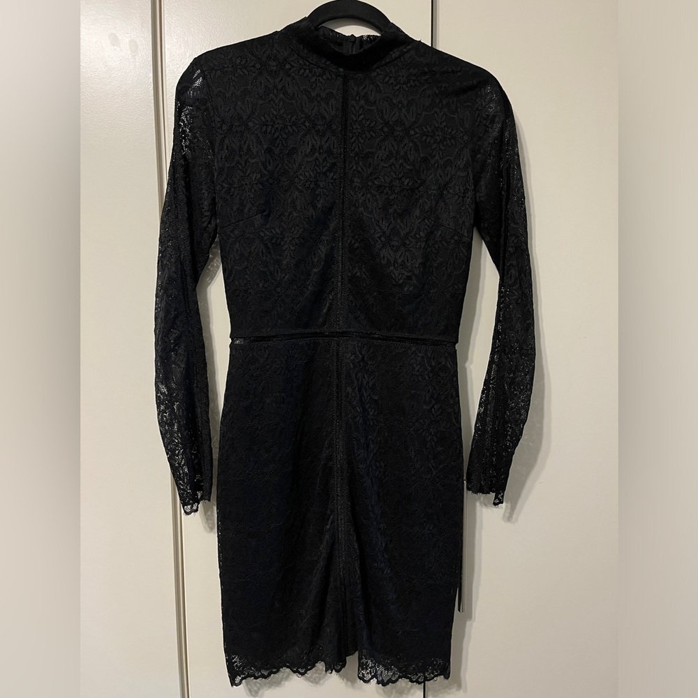 WILFRED Aritzia Janvry Lace Dress - Picture 3 of 11